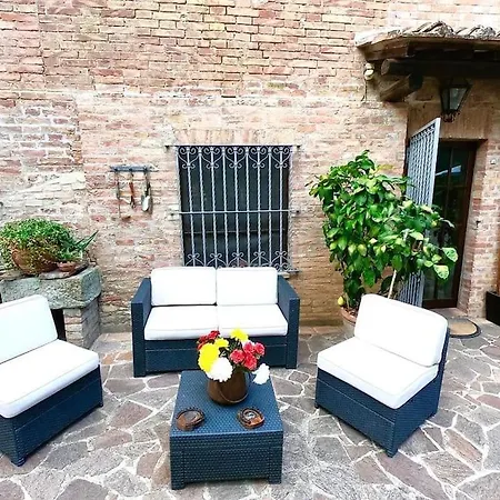 Casa Lazzaro Al Centro Di Feriehus