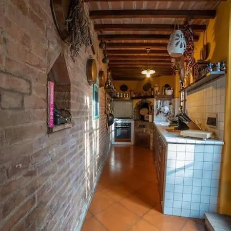 Casa Lazzaro Al Centro Di 度假居