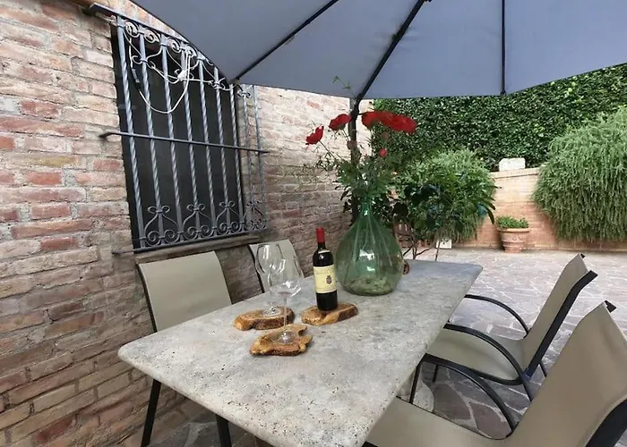 Ferienhaus Casa Lazzaro Al Centro Di Siena