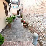 Casa Lazzaro Al Centro Di *
