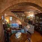 Semesterbostad Casa Lazzaro Al Centro Di